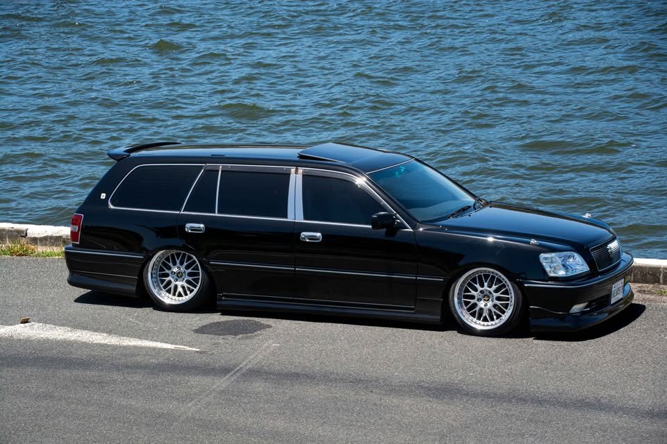 2003 Toyota crown