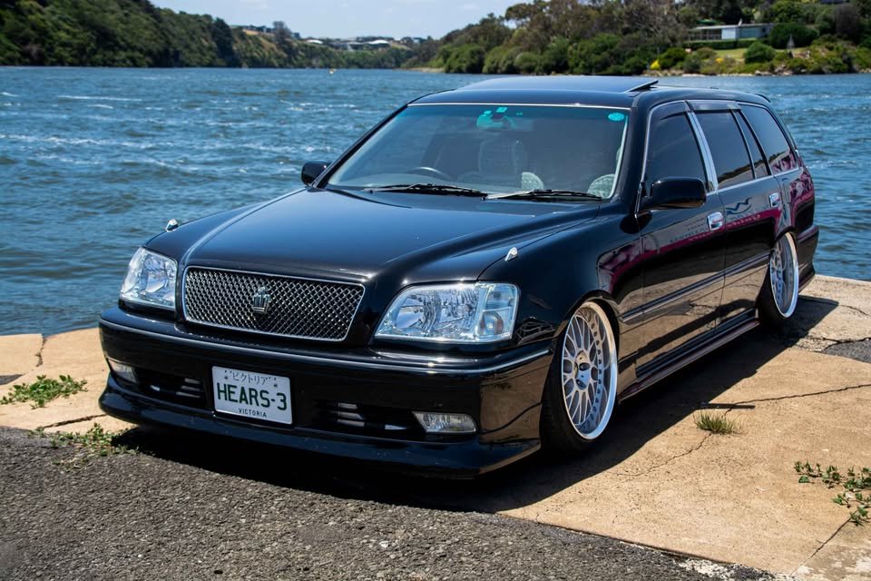 2003 Toyota crown