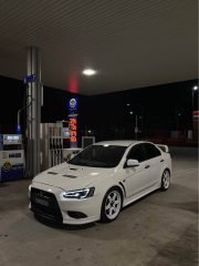2010-Mitsubishi-lancer