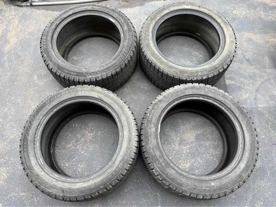 Bridgestone Blizzak tyres 225/50/16