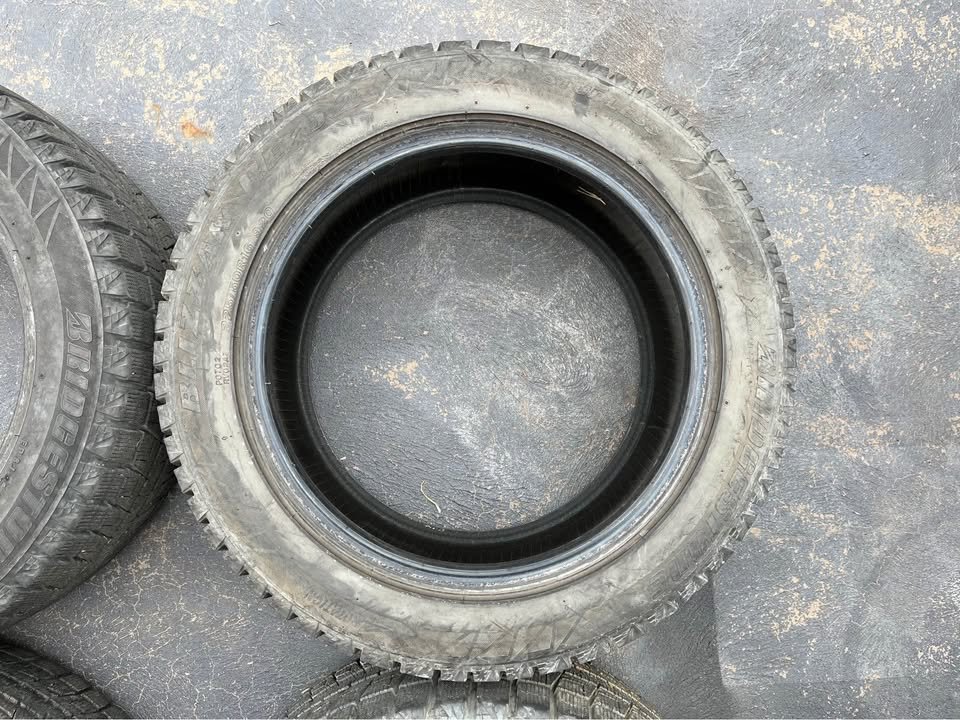 Bridgestone Blizzak tyres 225/50/16