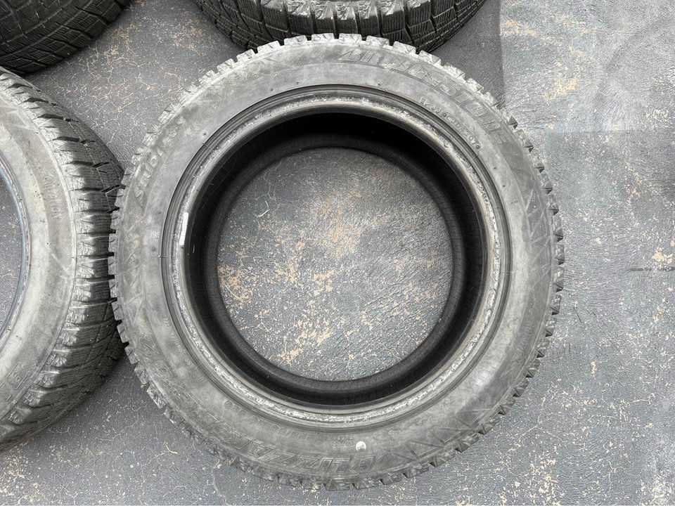 Bridgestone Blizzak tyres 225/50/16