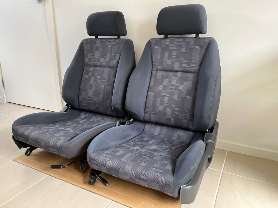R33 Skyline GTST Series 2 S2 front seats