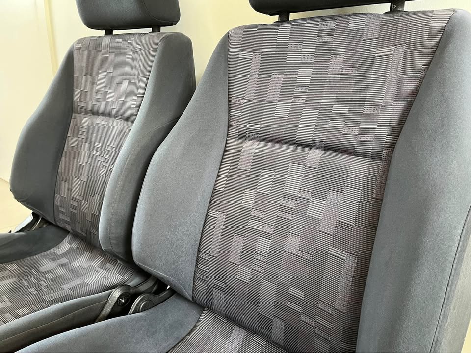 R33 Skyline GTST Series 2 S2 front seats