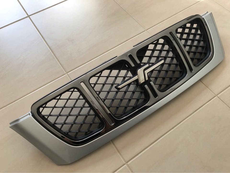 JDM Subaru Forester SF5 Front Grille 2000-2002
