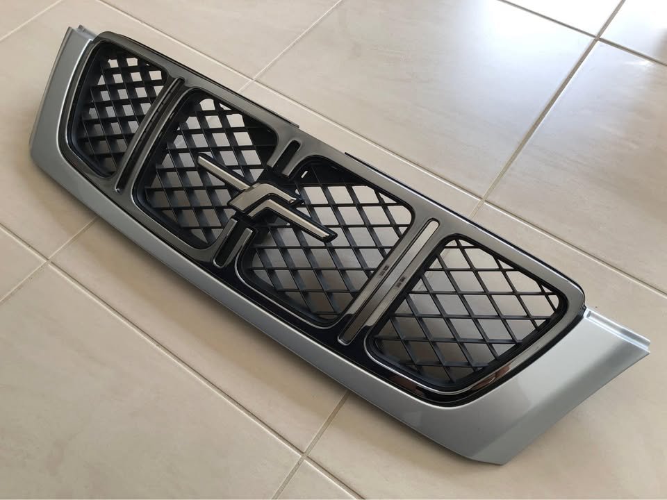 JDM Subaru Forester SF5 Front Grille 2000-2002