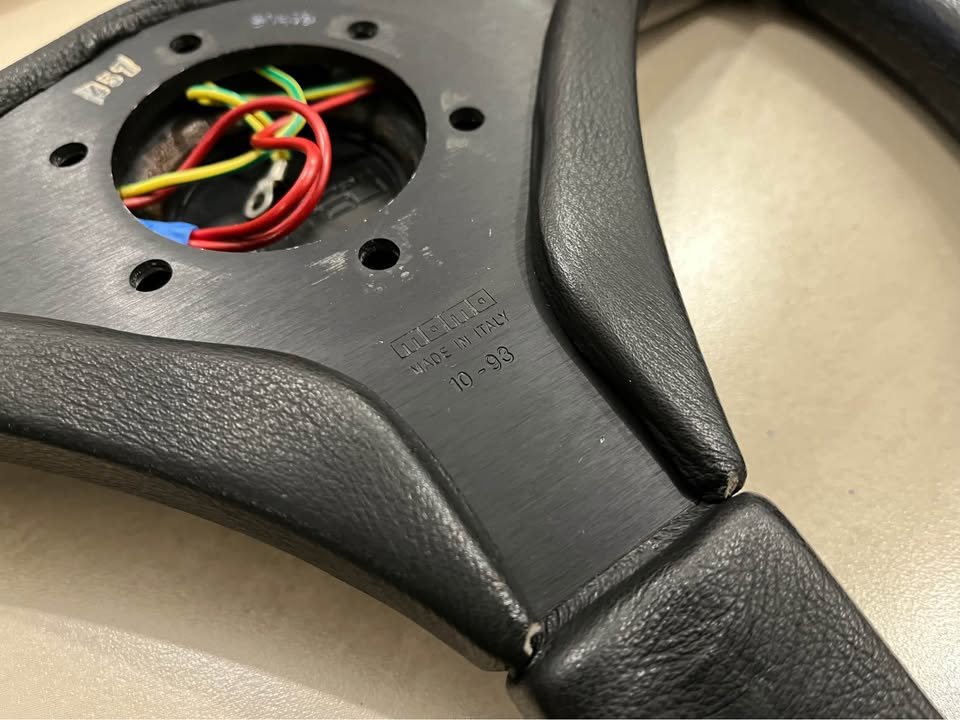 MOMO Lotus Handling Steering Wheel Isuzu Holden Piazza Impulse Gemini Bighorn
