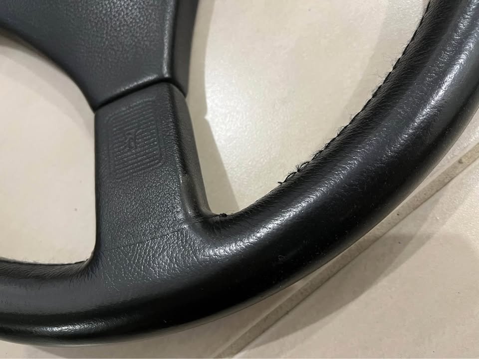 MOMO Lotus Handling Steering Wheel Isuzu Holden Piazza Impulse Gemini Bighorn