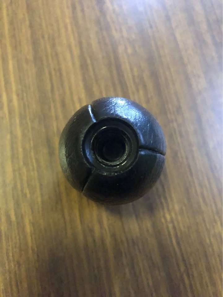 Nissan Datsun Bluebird SSS 910 TRX gear knob
