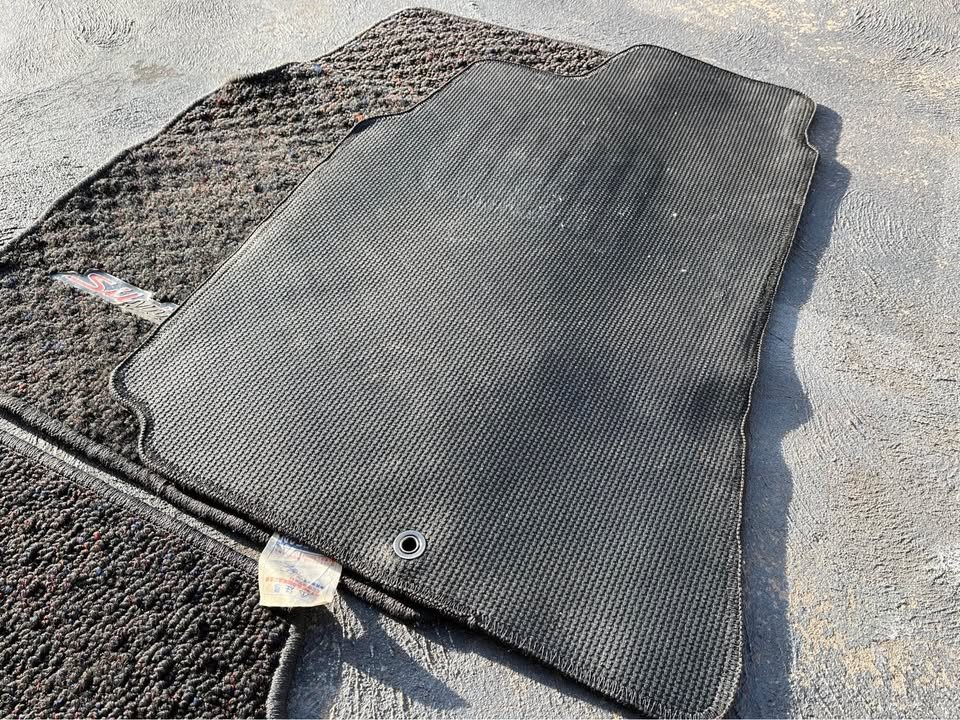 Nissan Silvia 200SX S15 OEM Confetti floor mats