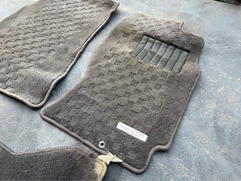 Nissan Skyline R33 GTR floor mats set