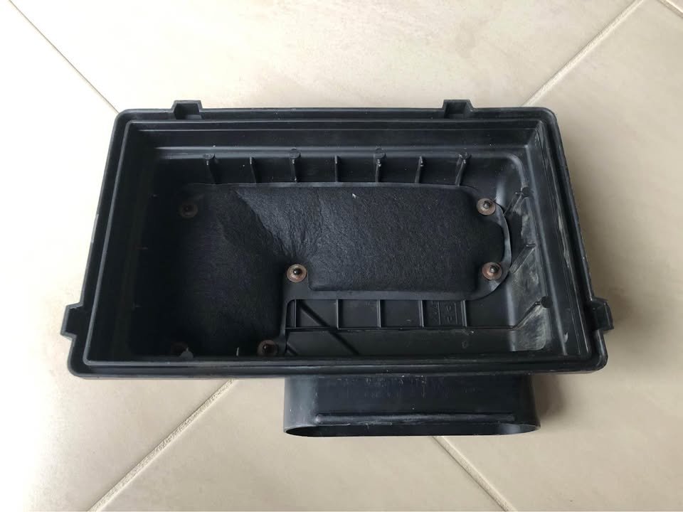 Nissan Skyline R33 GTS GTST airbox lid