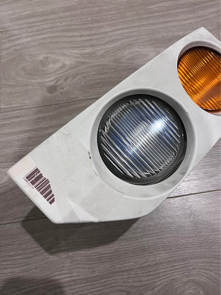 Nissan Skyline R33 GTST Series 2 S2 front passenger fog light indicator housing assembly