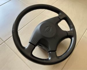 Nissan-Skyline-R33-GTST-Stagea-OEM-steering-wheel-1
