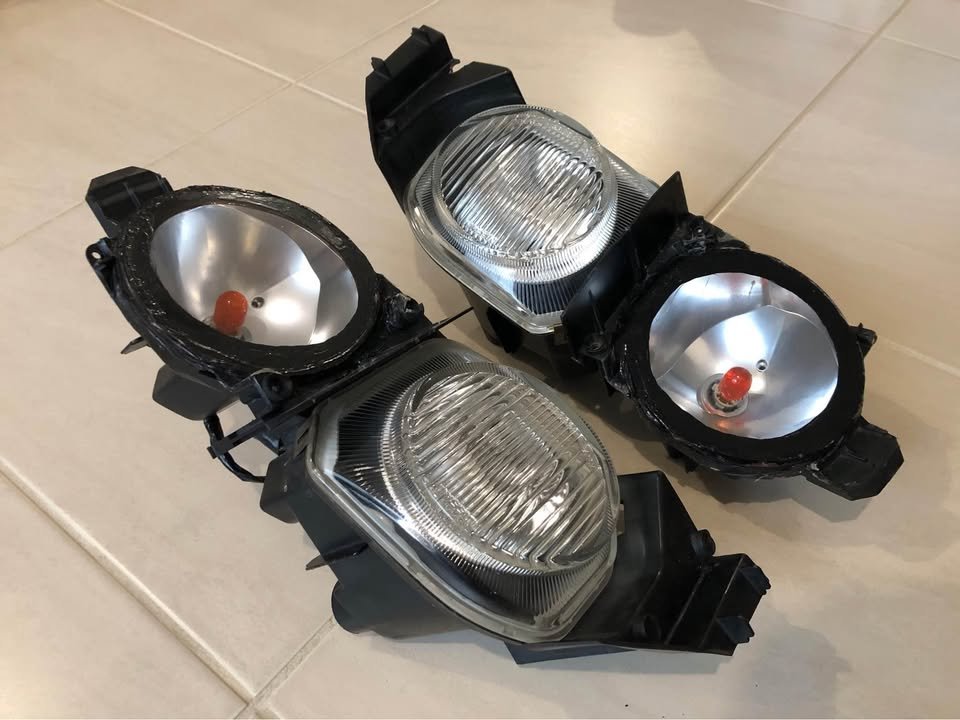 Nissan Skyline R33 S2 GTST foglights