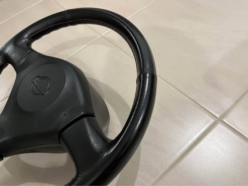 Nissan Skyline R34 GTT GTR Steering Wheel