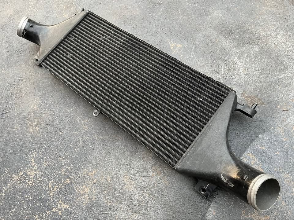 Nissan Skyline R33 GTR factory OEM intercooler