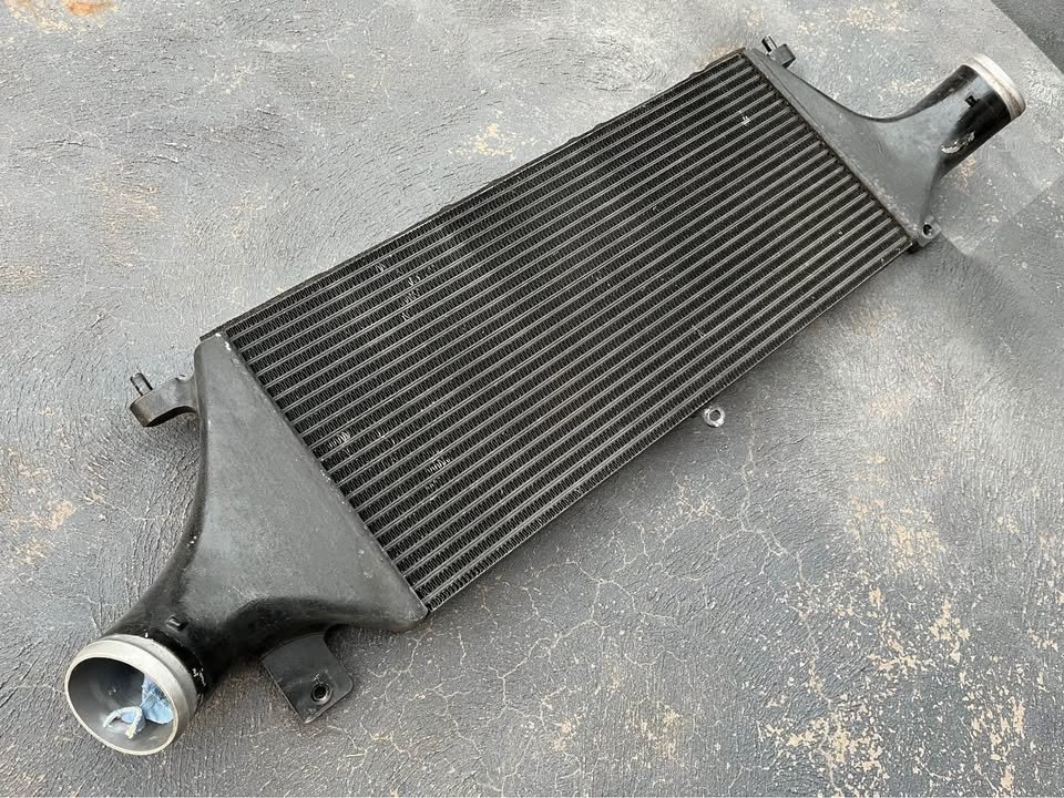 Nissan Skyline R33 GTR factory OEM intercooler