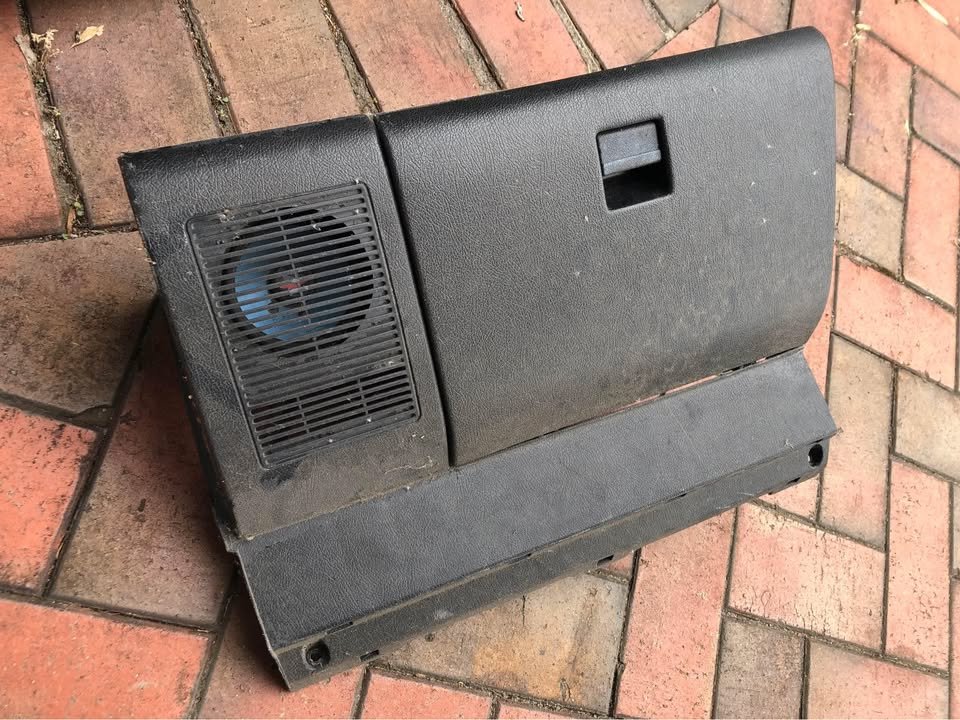 Toyota Corolla AE90 AE92 AE94 glovebox Holden Nova