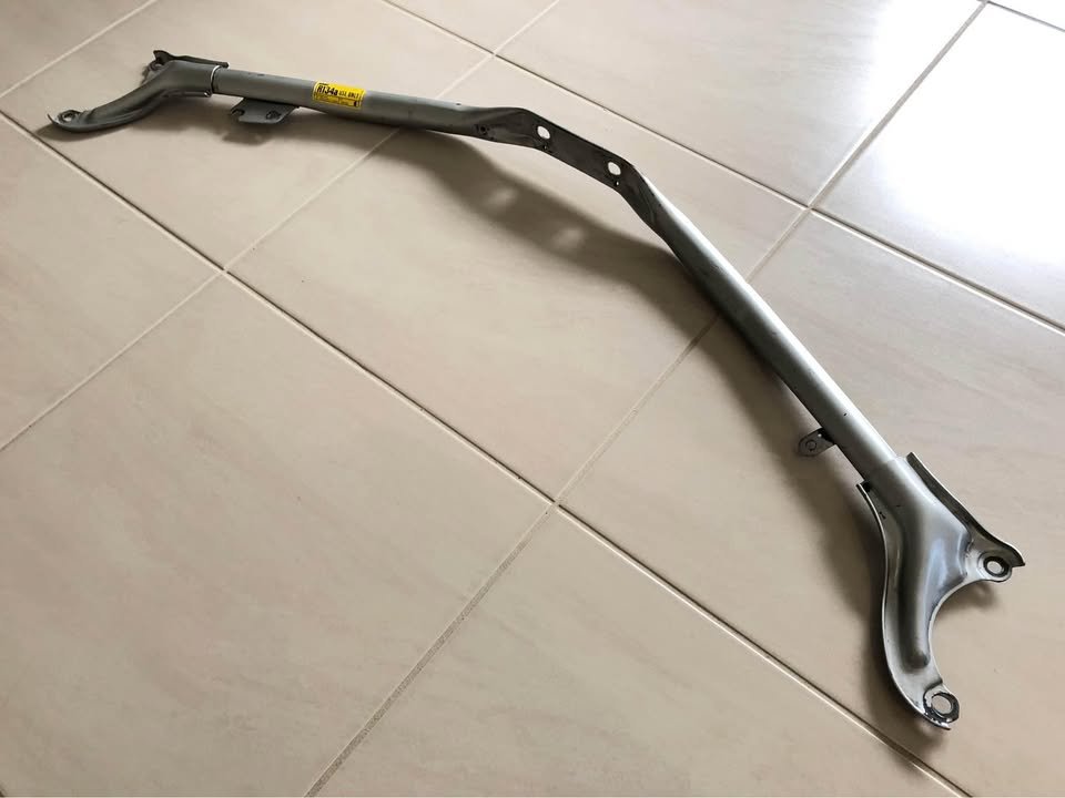 Toyota Corolla Sprinter GTI SX AE92 AE90 front strut brace bar