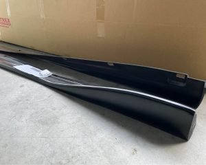 Ultrex-Subaru-Impreza-WRX-GC-GD-GG-side-skirt-extensions-1